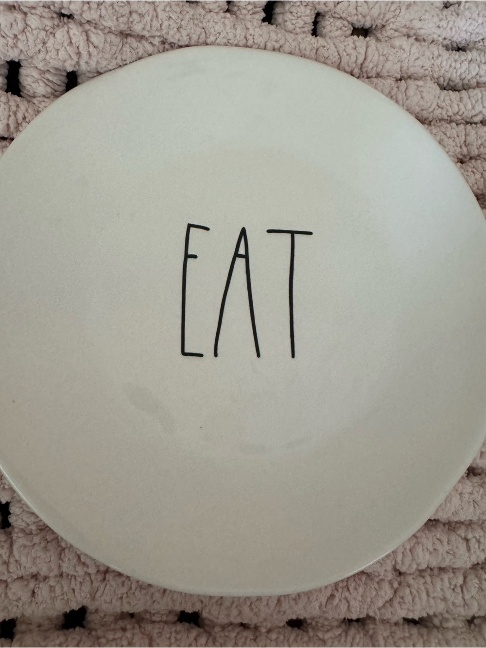 Rae Dunn set of 4 EAT salad plates - Picture 5 of 7